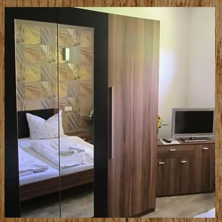 Hotell Zum Eichsfelder Fleischer